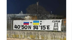 FOTO Verona, striscione shock: ultrà incitano a bombardare Napoli