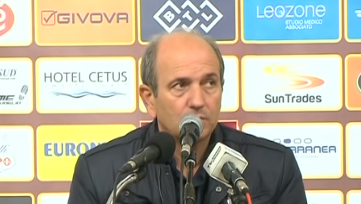 Salernitana, il ds Fabiani: “Giochiamo e salviamo la Serie B. Ora testa al campo” Salernitana, il ds Fabiani: “Giochiamo e salviamo la Serie B. Ora testa al campo”