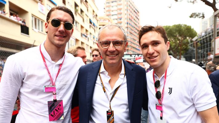 FOTO – Chiesa e Vlahovic a Monaco per la Ferrari. Ma non portano bene alla Rossa - immagine 1