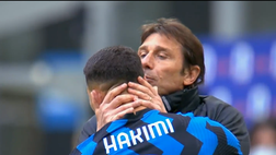 VIDEO Inter-Cagliari 1-0, Conte pazzo di gioia: il tecnico bacia Hakimi dopo la vittoria. Le immagini
