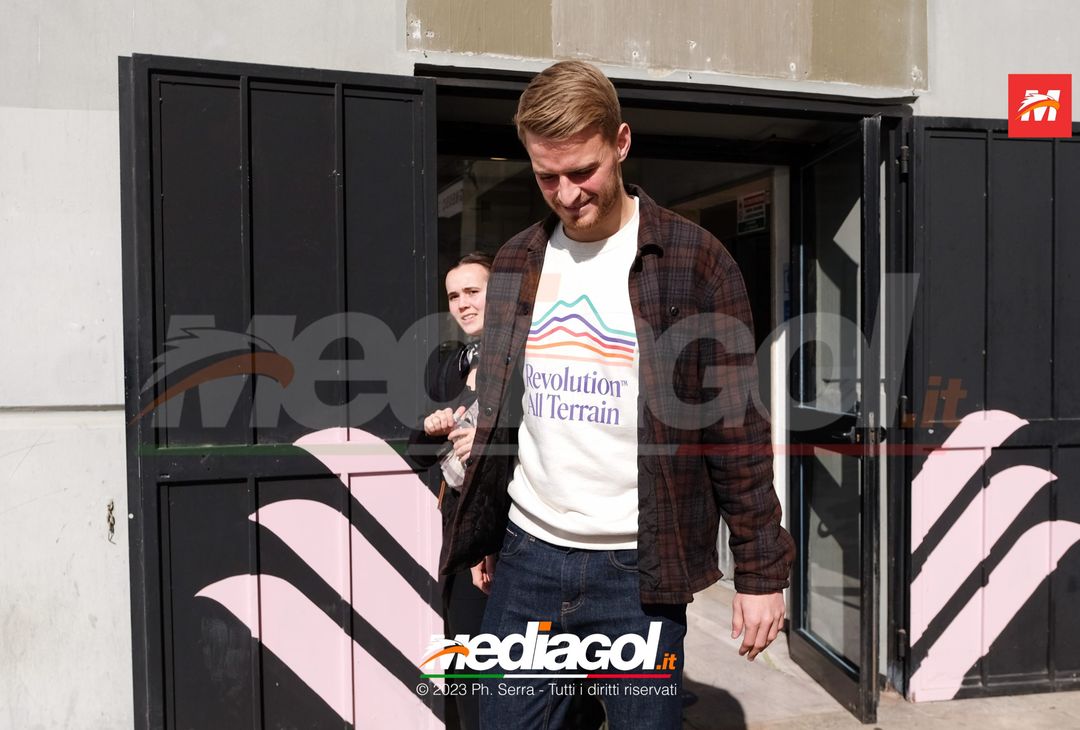 FOTO PALERMO, Simon Graves Jensen: l’ex Randers al ‘Barbera’ per la firma (Gallery) - immagine 5