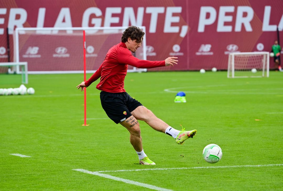 Trigoria: una Roma concentrata in vista dello Zorya – FOTO GALLERY - immagine 17