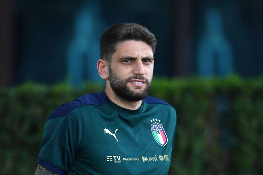 FLORENCE, ITALY - JUNE 18: Domenico Berardi of Italy in action during a Italy training session at Centro Tecnico Federale di Coverciano on June 18, 2021 in Florence, Italy. (Photo by Claudio Villa/Getty Images) FLORENCE, ITALY - JUNE 18: Domenico Berardi of Italy in action during a Italy training session at Centro Tecnico Federale di Coverciano on June 18, 2021 in Florence, Italy. (Photo by Claudio Villa/Getty Images)