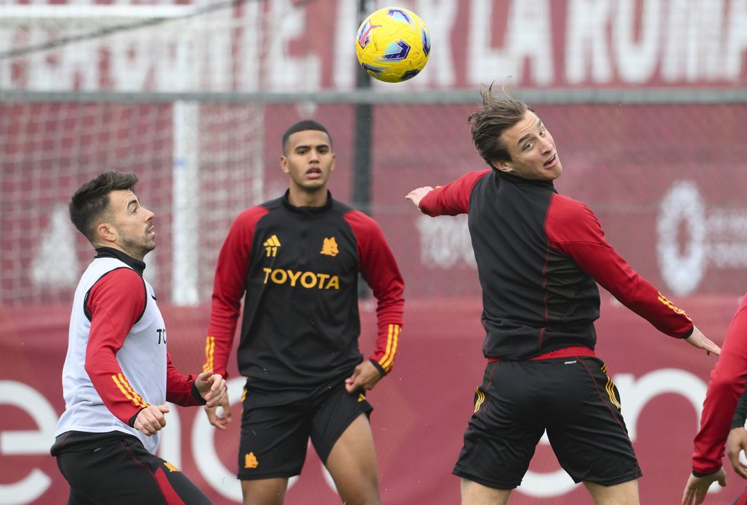 Roma in campo dopo il successo contro il Torino – FOTOGALLERY - immagine 14
