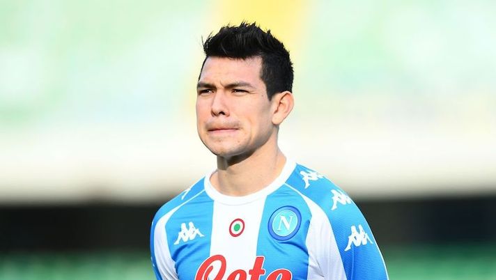 VERONA, ITALY - JANUARY 24: Hirving Lozano of SSC Napoli looks on during the Serie A match between Hellas Verona FC and SSC Napoli at Stadio Marcantonio Bentegodi on January 24, 2021 in Verona, Italy. (Photo by Alessandro Sabattini/Getty Images) Da Meret e Ospina a Osimhen e Lozano: chi rischia e chi no nella formazione del Napoli - immagine 1