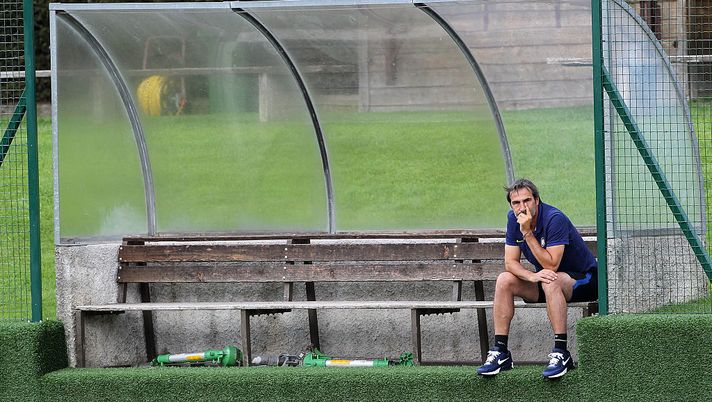BRUNECK, ITALY - JULY 24: FC Internazionale Milano new second coach Angelo Gregucci looks on during of the FC Internazionale Juvenile Team training Session on July 24, 2016 in Bruneck, (Photo by Marco Luzzani - Inter/FC Internazionale via Getty Images) BRUNECK, ITALY - JULY 24: FC Internazionale Milano new second coach Angelo Gregucci looks on during of the FC Internazionale Juvenile Team training Session on July 24, 2016 in Bruneck, (Photo by Marco Luzzani - Inter/FC Internazionale via Getty Images)