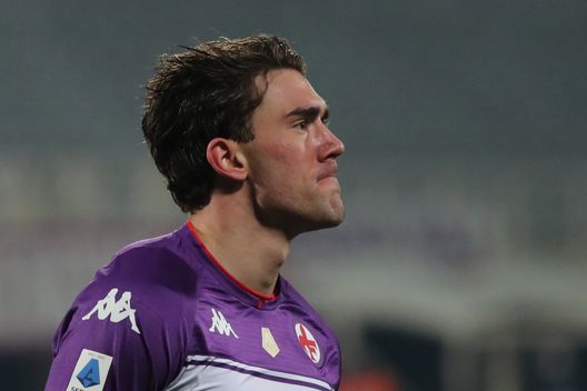 GERMOGLI PH: 17 GENNAIO 2022 FIRENZE STADIO ARTEMIO FRANCHI CAMPIONATO SERIE A TIM 2021/2022 FIORENTINA VS GENOA NELLA FOTO ESULTANZA GOL VLAHOVIC GERMOGLI PH: 17 GENNAIO 2022 FIRENZE STADIO ARTEMIO FRANCHI CAMPIONATO SERIE A TIM 2021/2022 FIORENTINA VS GENOA NELLA FOTO ESULTANZA GOL VLAHOVIC