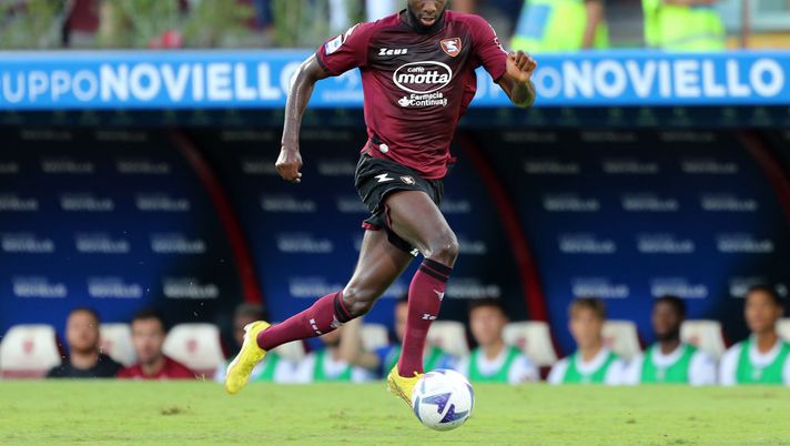 SALERNO, ITALY - SEPTEMBER 05: Boulaye Dia of Salernitana during the Serie A match between Salernitana and Empoli FC at Stadio Arechi on September 05, 2022 in Salerno, Italy. (Photo by Francesco Pecoraro/Getty Images) Formazione Salernitana: novità in difesa, Mazzocchi, torna Bohinen e Dia in pole - immagine 1