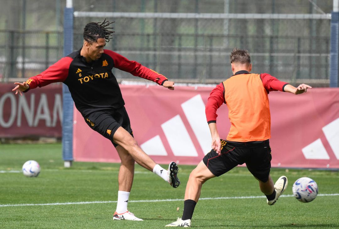 Roma, l’allenamento a due giorni dal Lecce: c’è Dybala – FOTO GALLERY - immagine 22