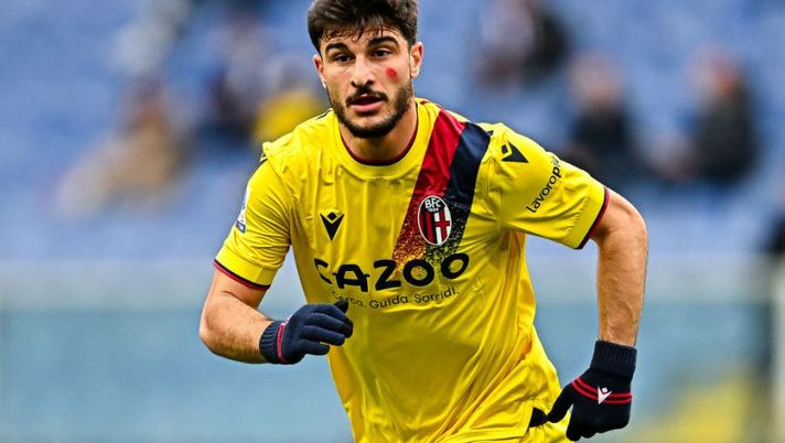 GENOA, ITALY - FEBRUARY 18: Riccardo Orsolini of Bologna looks on during the Serie A match between UC Sampdoria and Bologna FC at Stadio Luigi Ferraris on February 18, 2023 in Genoa, Italy. (Photo by Simone Arveda/Getty Images) Orsolini e le due esclusioni consecutive: cosa c’è dietro e la gestione al fanta - immagine 1