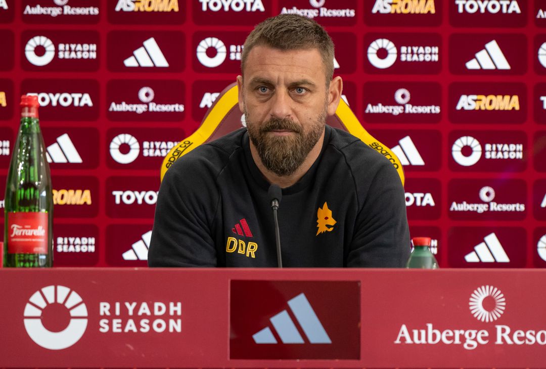 Roma-Lazio, la conferenza stampa di De Rossi – FOTO GALLERY - immagine 8