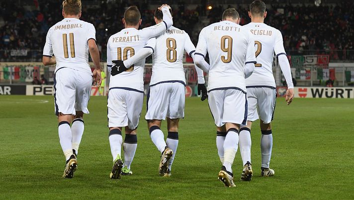 VADUZ, LIECHTENSTEIN - NOVEMBER 12: Andrea Belotti of Italy celebrates with team-mates after scoring the fourth goal during the FIFA World Cup 2018 group G Qualifiers football match between Liechtenstein and Italy at the Rheinpark Stadion on November 12, 2016 in Vaduz,Liechtenstein . (Photo by Claudio Villa/Getty Images) VADUZ, LIECHTENSTEIN - NOVEMBER 12: Andrea Belotti of Italy celebrates with team-mates after scoring the fourth goal during the FIFA World Cup 2018 group G Qualifiers football match between Liechtenstein and Italy at the Rheinpark Stadion on November 12, 2016 in Vaduz,Liechtenstein . (Photo by Claudio Villa/Getty Images)