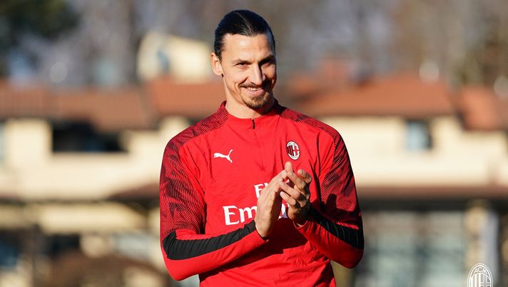 Zlatan Ibrahimovic in allenamento a Milanello con il Milan (credits: acmilan.com) 