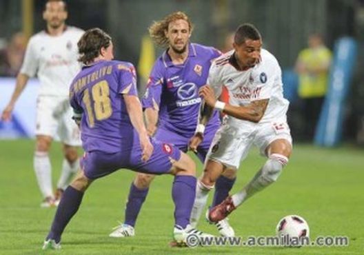  Un momento di quel Fiorentina-Milan 1-2 della stagione 2010-2011 (fonte foto: acmilan.com) 