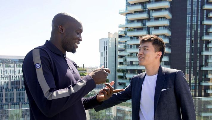 Lukaku pronto a fare di tutto per l’Inter dopo il ritorno. Anche… il presentatore Lukaku pronto a fare di tutto per l’Inter dopo il ritorno. Anche… il presentatore - immagine 1