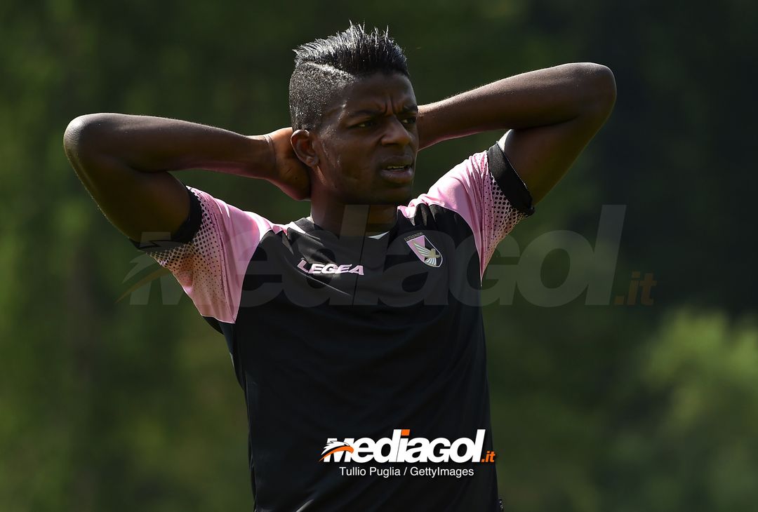  BELLUNO, ITALY - JULY 20:  Eddy Gnahore gestures during a training session at the US Citta' di Palermo training camp on July 20, 2018 in Belluno, Italy.  (Photo by Tullio M. Puglia/Getty Images) 