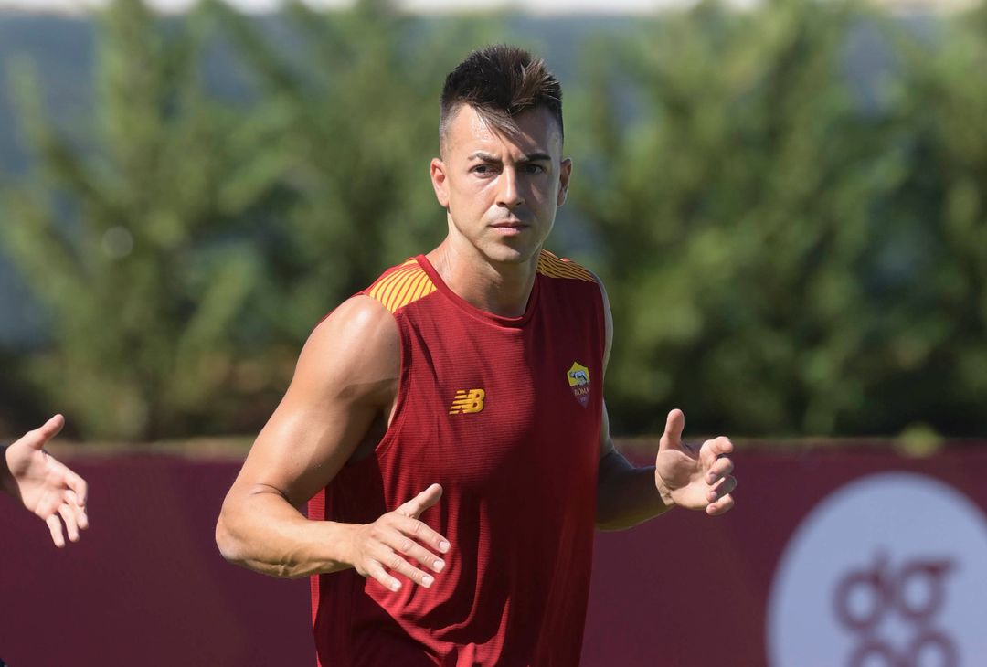 Ritiro Roma, allenamento pomeridiano: primo in gruppo per Dybala – FOTO GALLERY - immagine 33