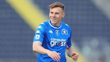 EMPOLI, ITALY - APRIL 09: Szymon Piotr Zurkowski of Empoli FC looks on during the Serie A match between Empoli FC v Spezia Calcio on April 9, 2022 in Empoli, Italy. (Photo by Gabriele Maltinti/Getty Images) Zurkowski Fiorentina