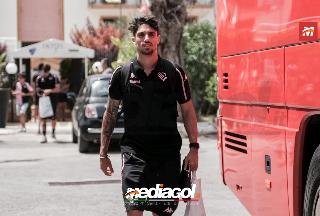 FOTO Bari-Palermo, rosanero in partenza da “Casena dei Colli” (Gallery) - immagine 20