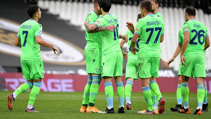 CESENA, ITALY - DECEMBER 05: Sergej Milinkovic Savic of SS Lazio celebrate a second goal during the Serie A match between Spezia Calcio and SS Lazio at Stadio Alberto Picco on December 05, 2020 in La Spezia, Italy. (Photo by Marco Rosi - SS Lazio/Getty Images)