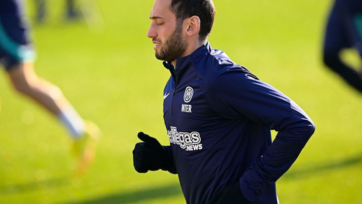 Sky – Calhanoglu, oggi gli esami: rischia di saltare Fiorentina, Salernitana e Juve - immagine 1