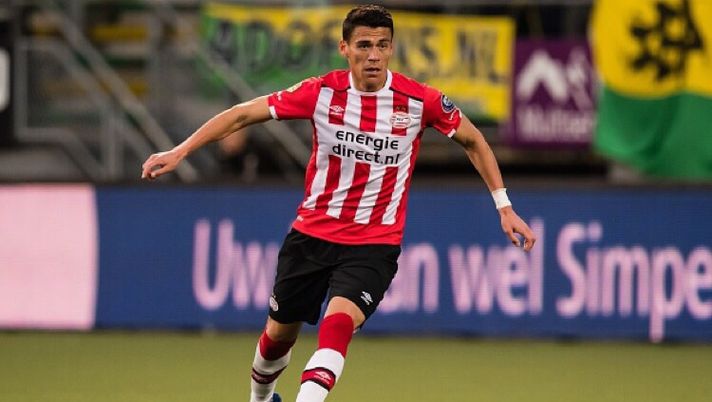 Roma, ufficiale: preso Hector Moreno dal PSV. Operazione da 6 milioni di euro Roma, ufficiale: preso Hector Moreno dal PSV. Operazione da 6 milioni di euro