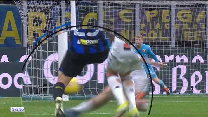Sky – Non solo rigore su Barella, Ayroldi sarà fermato anche per l’assurdo giallo a Lautaro - immagine 1