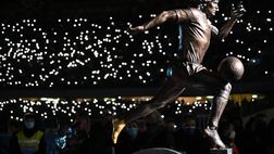 Il Diavolo non passeggia, poi la notte di Diego. E di Mertens…