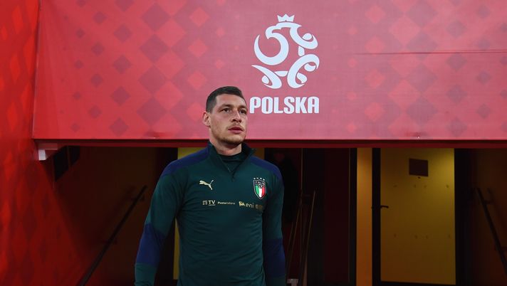 GDANSK, POLAND - OCTOBER 10:  Andrea Belotti of Italy enters the field during a training session at Energa Arena on October 10, 2020 in Gdansk, Poland.  (Photo by Claudio Villa/Getty Images) 