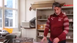 VIDEO Svizzera, sfottò all’Italia: il dolce regalo di Yakin & Co all’Irlanda del Nord