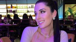 Valentina Vignali festeggia San Valentino in un ristorante: che scollatura!