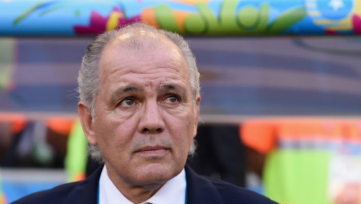 RIO DE JANEIRO, BRAZIL - JULY 13:  Head coach Alejandro Sabella of Argentina looks on during the 2014 FIFA World Cup Brazil Final match between Germany and Argentina at Maracana on July 13, 2014 in Rio de Janeiro, Brazil.  (Photo by Matthias Hangst/Getty Images) 
