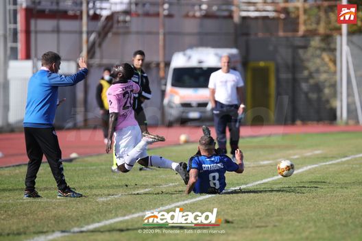 Mamadou Kanoute (Palermo FC) Andrea Cittadino (AS Bisceglie) Mamadou Kanoute (Palermo FC) Andrea Cittadino (AS Bisceglie)