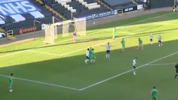 VIDEO FA Trophy, Elisha Sam da pazzi: lo scorpione dell’attaccante del Notts County