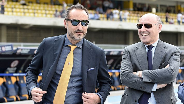 VERONA, ITALY - MAY 30: Maurizio Setti, President of Hellas Verona FC ( L ) Giuseppe Marotta, Managing and Sporting Director of Juventus FC ( R ) looks on prior the beginning of the Serie A match between Hellas Verona FC and Juventus FC at Stadio Marc'Antonio Bentegodi on May 30, 2015 in Verona, Italy. (Photo by Mario Carlini / Iguana Press/Getty Images) VERONA, ITALY - MAY 30: Maurizio Setti, President of Hellas Verona FC ( L ) Giuseppe Marotta, Managing and Sporting Director of Juventus FC ( R ) looks on prior the beginning of the Serie A match between Hellas Verona FC and Juventus FC at Stadio Marc'Antonio Bentegodi on May 30, 2015 in Verona, Italy. (Photo by Mario Carlini / Iguana Press/Getty Images)