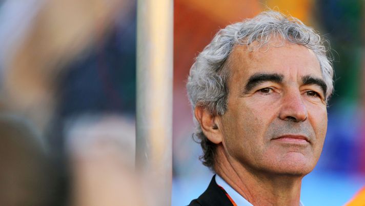Domenech: “Francia, allenavo un gruppo di imbecilli. Mi sono consolato con..litri di birra” 