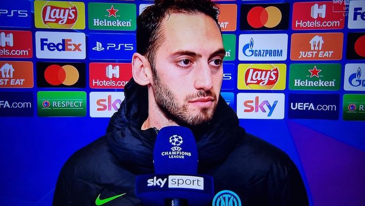 Foto: Sky Inter, Calhanoglu: “Strada giusta, lavoriamo bene con il nostro mister. Ottavi? Le altre…” - immagine 1