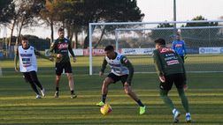 Coronavirus, il Napoli rinvia gli allenamenti fino a lunedì: il programma personalizzato per i calciatori azzurri