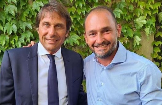 La foto con Conte pubblicata dal giornalista di Skysport su Instagram La foto con Conte pubblicata dal giornalista di Skysport su Instagram