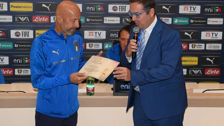 A Gianluca Vialli il Premio “Un Cuore da Leone – Gian Luigi Corti” - immagine 1