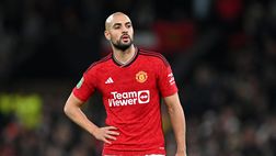 Amrabat flop nel Manchester derby, i tifosi: “Torna alla Fiorentina!”