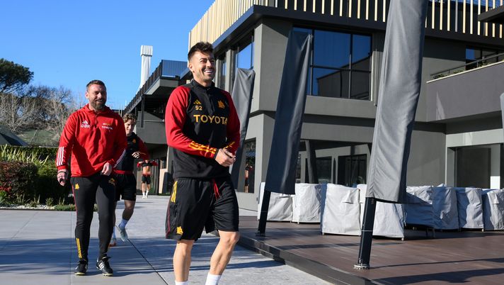 Roma, l’allenamento dopo il Torino: squadra divisa in gruppi. Out Llorente e Karsdorp - immagine 1