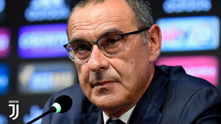 Sarri: “Mai farò la difesa a tre. Higuain? Per me c’è al 100%, decide la società” - immagine 1