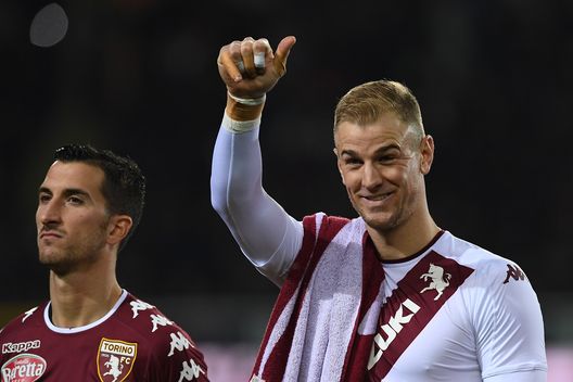  TURIN, ITALY - NOVEMBER 26: Joe Hart of FC Torino gestures during the Serie A match between FC Torino and AC ChievoVerona at Stadio Olimpico di Torino on November 26, 2016 in Turin, Italy. (Photo by Valerio Pennicino/Getty Images) 