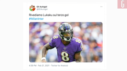 VIDEO Milan-Inter, Bastoni-Ibra e l’occhiata killer, Lukaku pronto per la NFL: il derby dei meme sui social