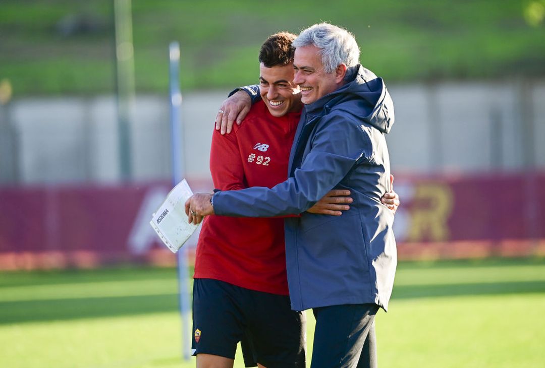 Mourinho respira: a Trigoria Pellegrini e Kumbulla in gruppo – FOTO GALLERY - immagine 20