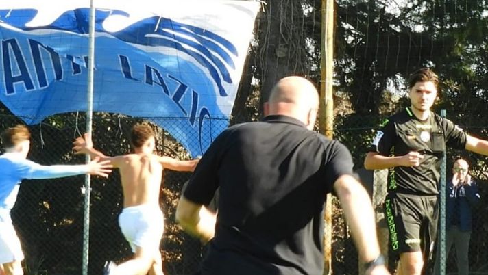 Lazio Under 14, derby vinto con una rovesciata: Tommaso Rocchi “Quant’è bello esse laziali” - immagine 1