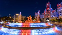 Il derby dei colori, errore di calcolo: Madrid diventa…blaugrana per la Regina Elisabetta