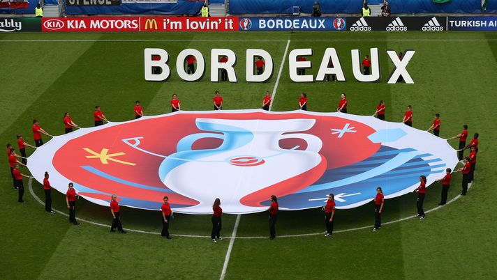 BORDEAUX, FRANCE - JUNE 14: A general view of the stadium prior to the UEFA EURO 2016 Group F match between Austria and Hungary at Stade Matmut Atlantique on June 14, 2016 in Bordeaux, France. (Photo by Ian Walton/Getty Images) BORDEAUX, FRANCE - JUNE 14: A general view of the stadium prior to the UEFA EURO 2016 Group F match between Austria and Hungary at Stade Matmut Atlantique on June 14, 2016 in Bordeaux, France. (Photo by Ian Walton/Getty Images)