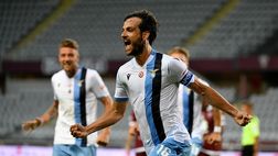 Lazio, in difesa è emergenza totale: probabile Parolo centrale difensivo contro la Juve